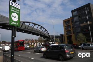 Хан заявлял, что не видит пользы для города от передачи старых машин