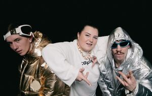 Совместная песня alyona alyona с рэперами получила название "Ми вас вітаєм"