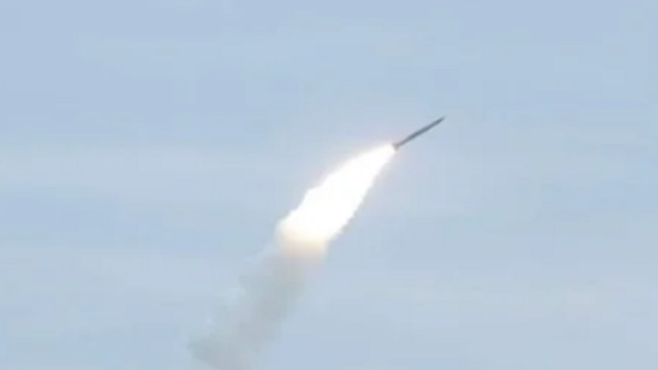 Неподалеку от Днепра ПВО сбила ракету Х-59 российских оккупантов