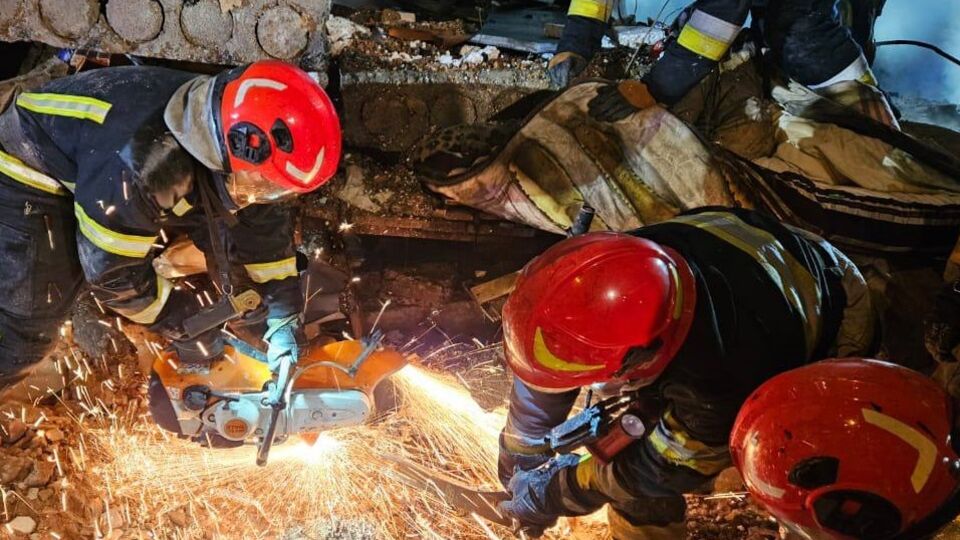 Під час розбирання завалів виявили тіла трьох осіб
