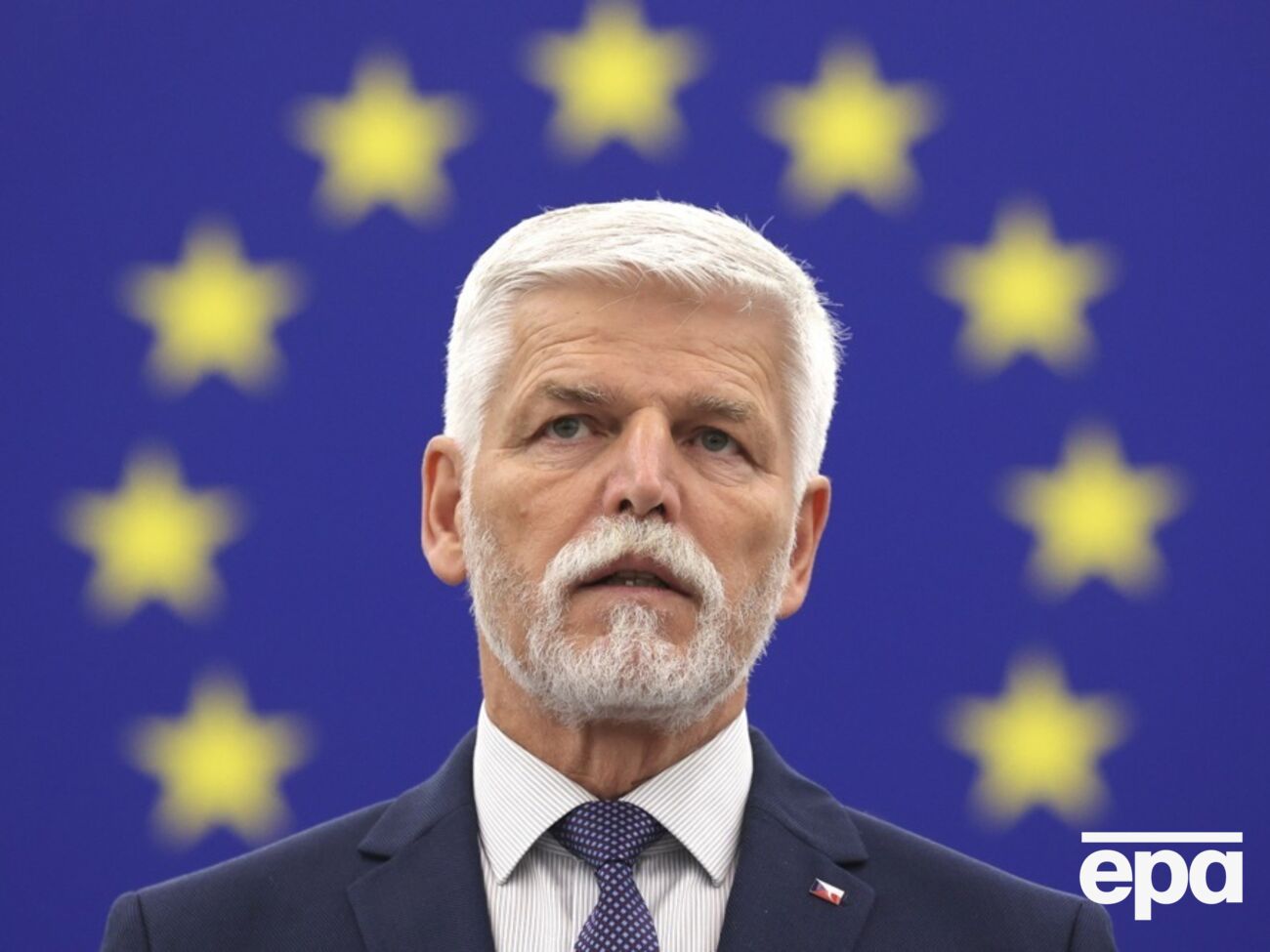 Павел підписав закон про правила для біженців з України