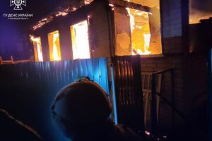 Прильоти в Харківській області спричинили руйнування й пожежі, повідомили у ДСНС
