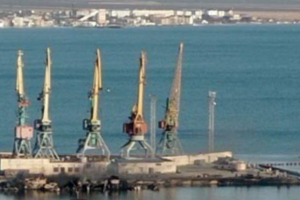 На этом фото, вероятно, изображено то, что осталось после взрыва от БДК "Новочеркасск"