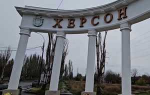 Оккупанты регулярно обстреливают Херсон