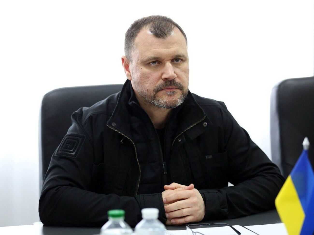 Клименко сообщил о четырех раненых во время обстрела железнодорожного вокзала Херсона