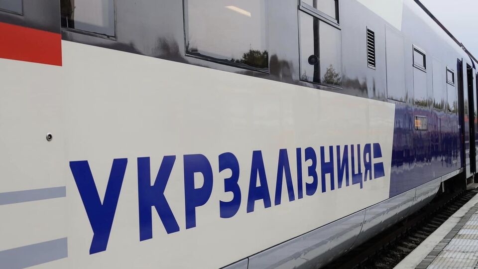 В результате обстрела вокзала погиб один полицейский