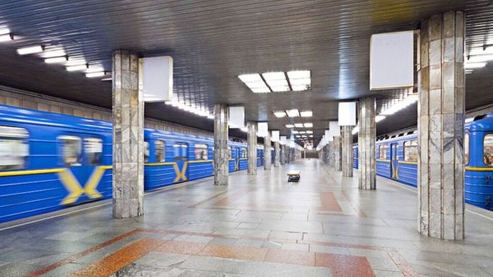 На "синей" ветке метро проседает еще один участок