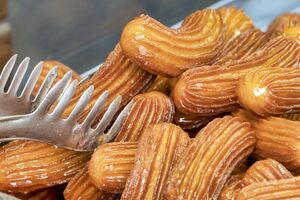 Это печенье жарится во фритюре