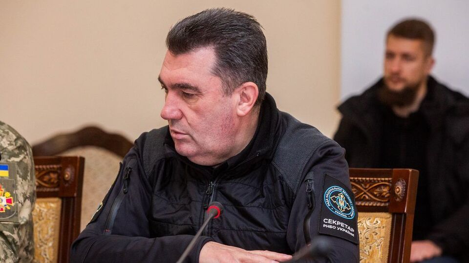 Данілов: Будинків, які вціліли б, на території Мар'їнки фактично немає