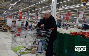 У магазинах і на заправках росіяни не можуть розплатитися