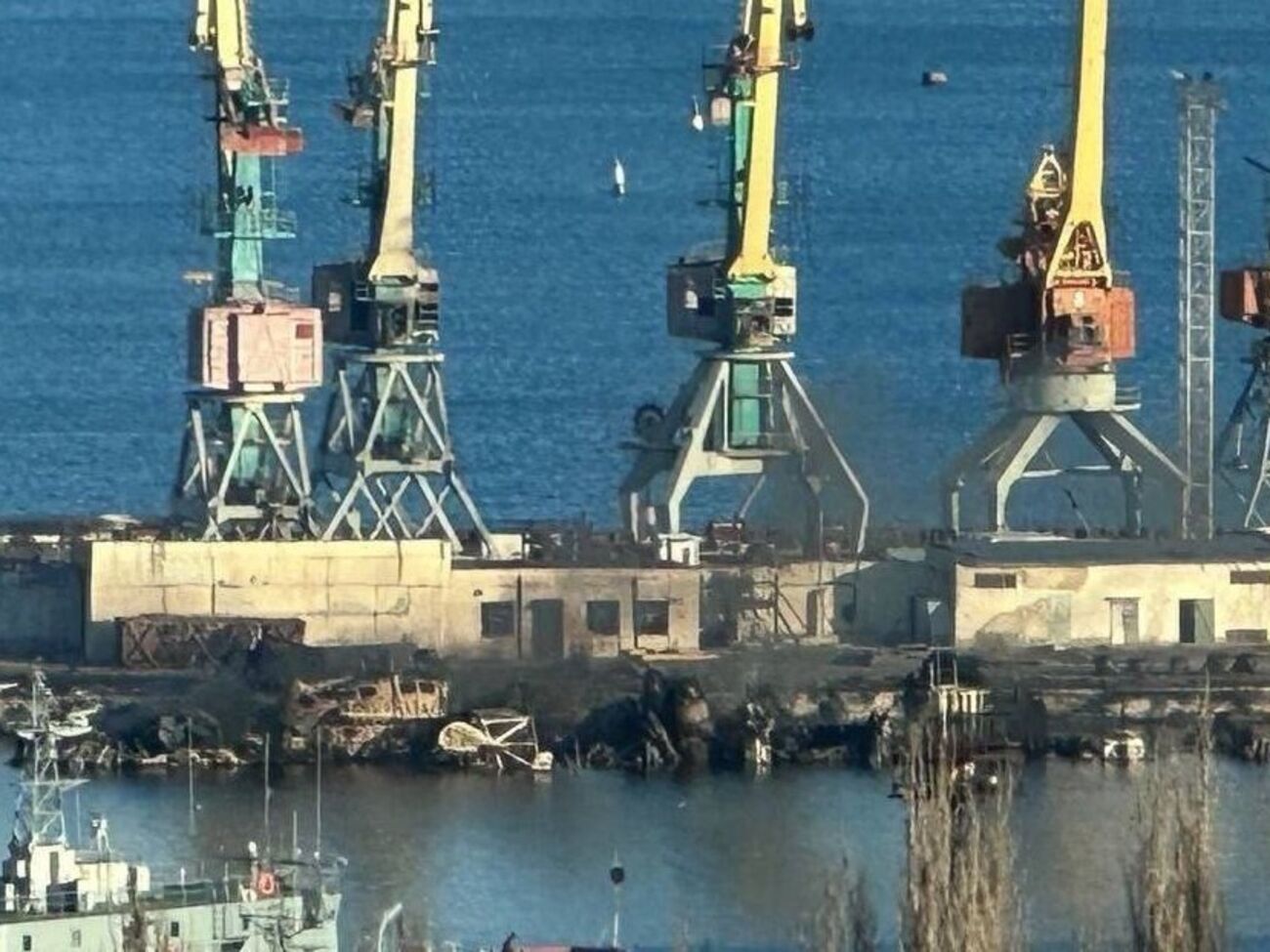 Після вибуху "Новочеркасска" у Феодосії оцінюють рівень збитків