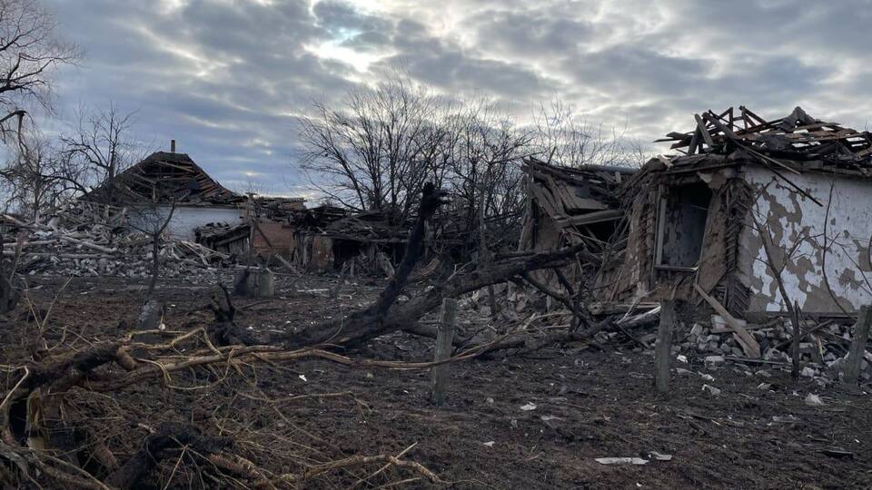 В результате российского обстрела разрушен один дом, еще три повреждены, отметили в Харьковской ОВА