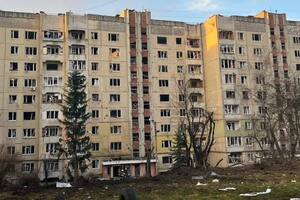 Під ворожий обстріл потрапив житловий будинок на вулиці Хоткевича