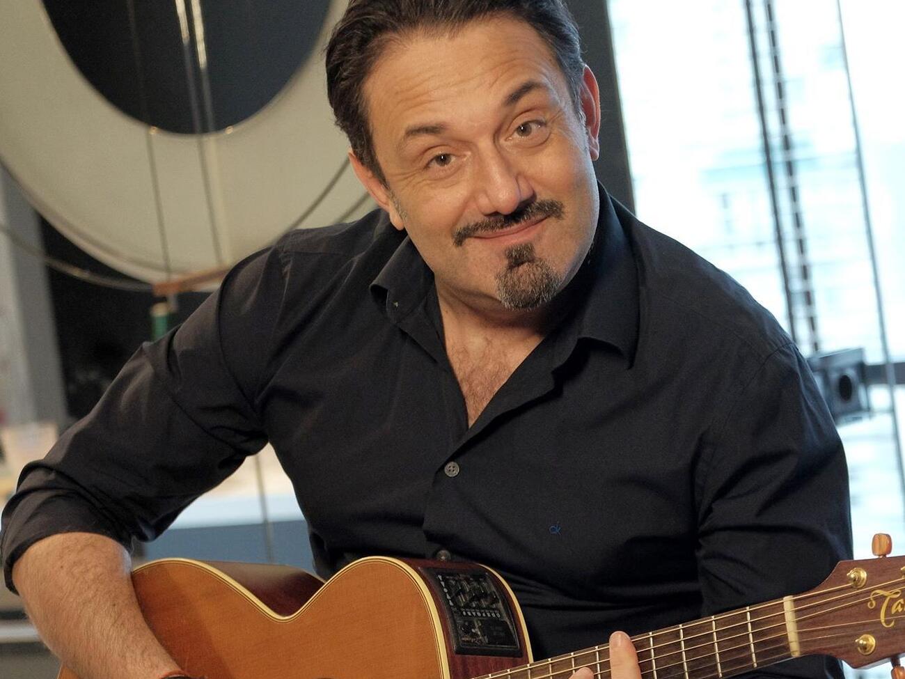 Кричевский исполнит "Киевляночку" на украинском