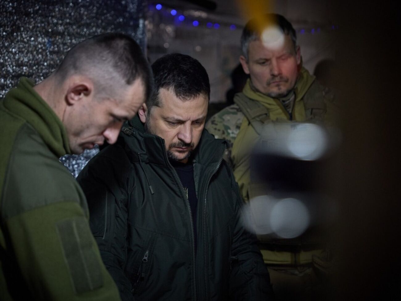 29 декабря президент побывал на передовой в Авдеевке