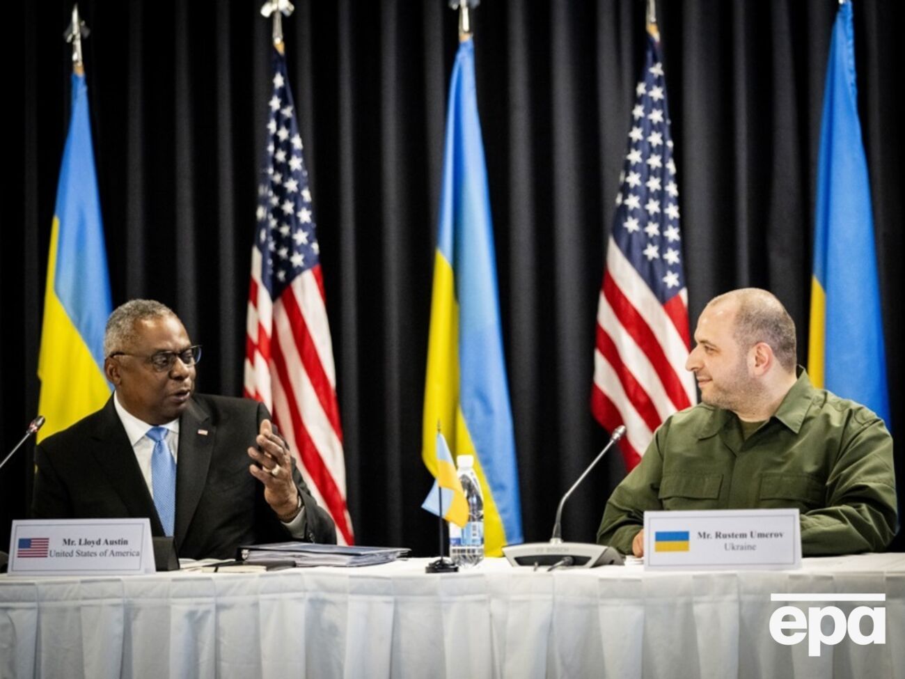 Прихильність США до підтримки України в її боротьбі з російською агресією залишиться непохитною, запевнив Умєрова Остін