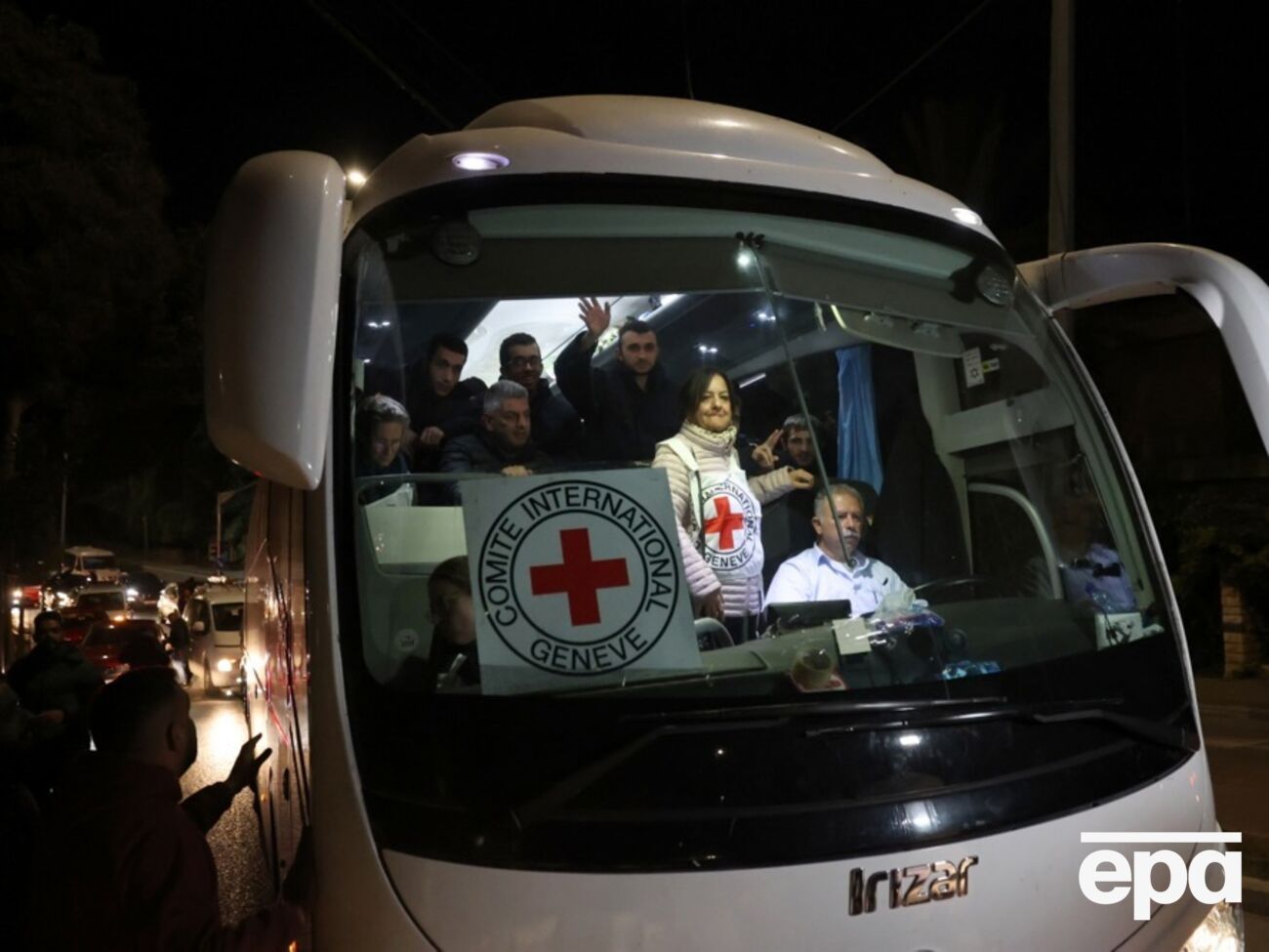 На момент зриву перемир'я в заручниках терористичних угруповань Гази залишалося 136 осіб