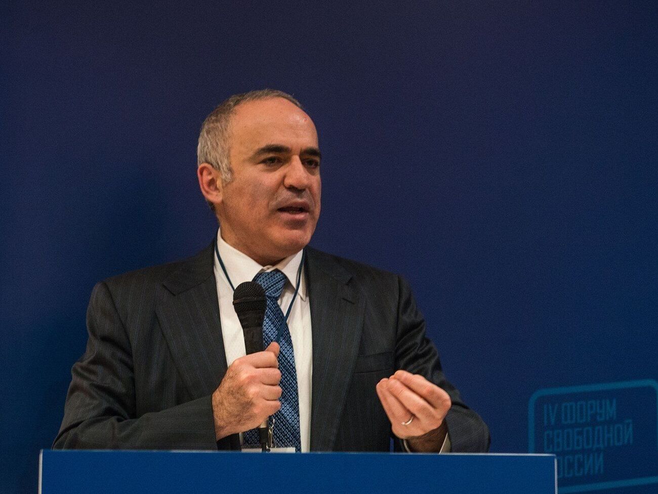 Нескінченний жах, ліквідація Путіна, поділ України, розпад Росії, двійники Путіна. Інтерв'ю Бацман із Каспаровим. Відео