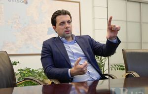 Налогоплательщики имеют право знать, сколько зарабатывает председатель правления "Укрэнерго" Владимир Кудрицкий, считает политический эксперт