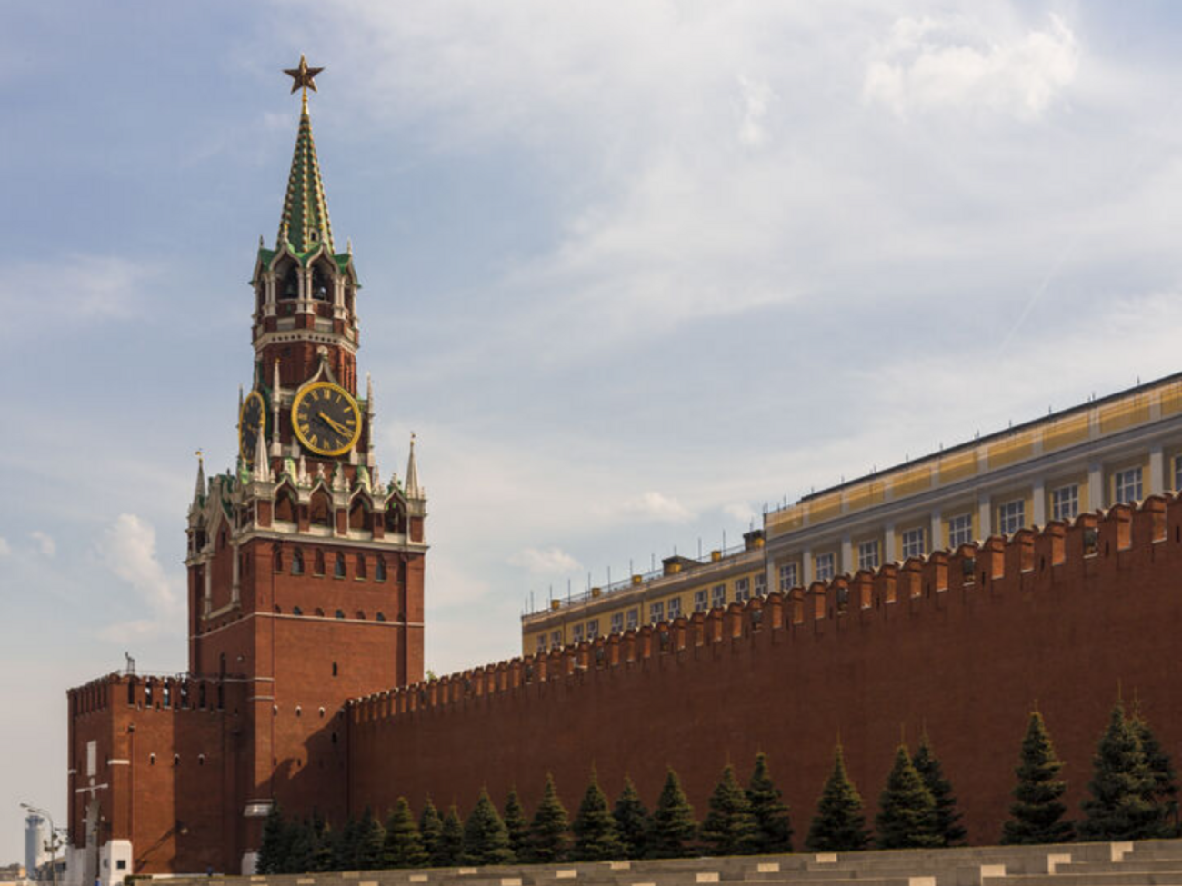 В Кремле обсуждают и планируют ряд ИПСО против Украины и ее руководства, заявили в ГУР