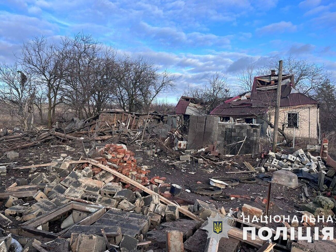 Унаслідок російських обстрілів у Донецькій області пошкоджено приватні будинки і лінії електропередач, зазначили у прокуратурі