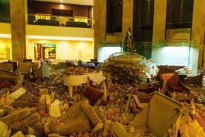 Влучання ракети в Kharkiv Palace припало на 12-й поверх готелю, зазначили в Харківській ОВА