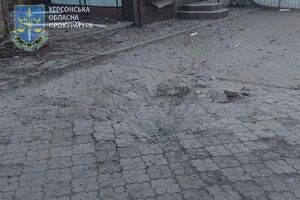 Під час російського обстрілу Херсона діти були біля магазину, зазначили в ОВА