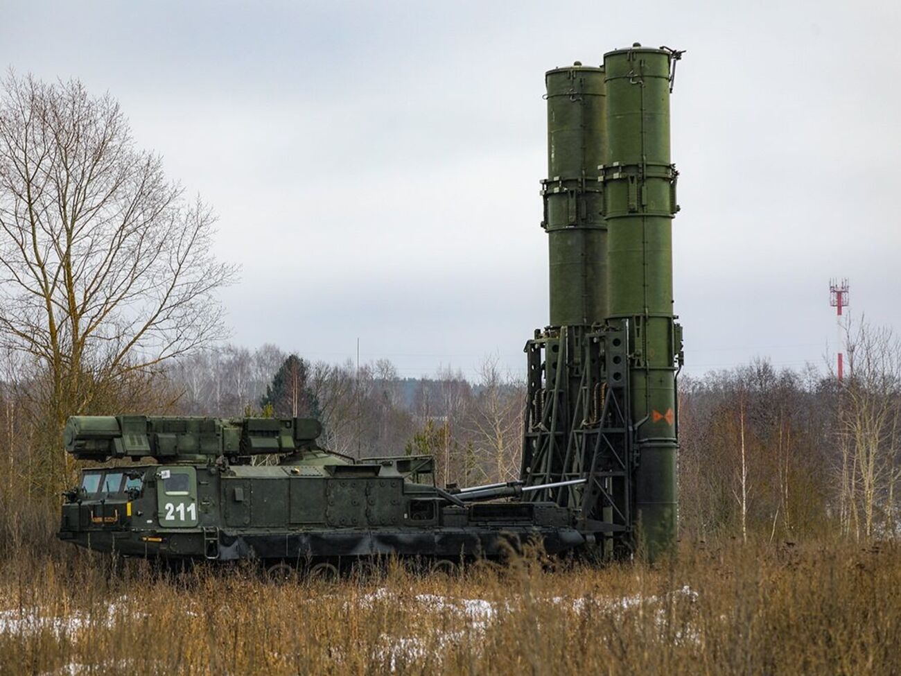 Российская армия нанесла по Чугуеву около четырех ударов ракетами С-300, отметили в Харьковской ОВА