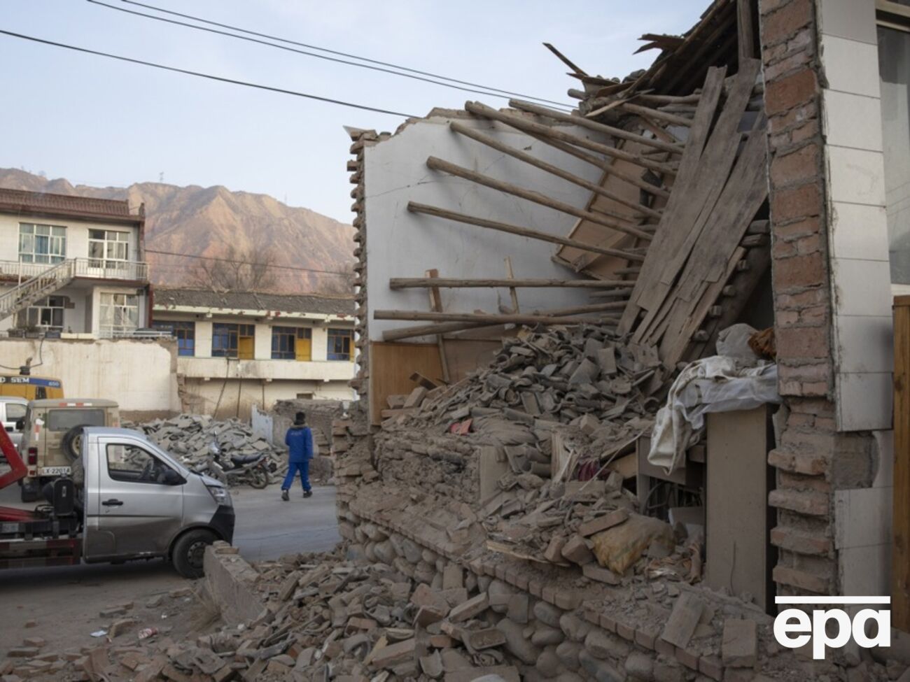 Будинки в регіонах Китаю, що постраждали від землетрусу, будували з неміцних матеріалів, пишуть ЗМІ