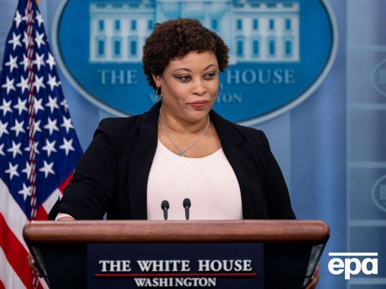 Янг обратилась с письмом к Конгрессу США