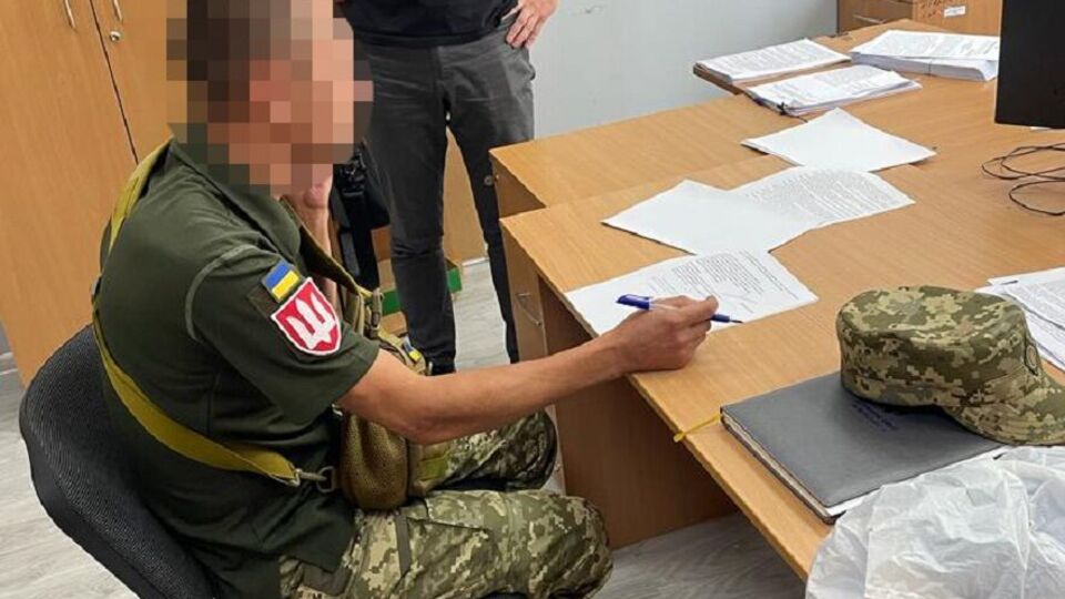 Суд отправил под арест офицера НГУ и его помощника
