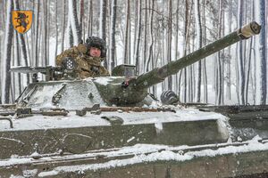Украинские военные держат оборону вокруг Авдеевки и в Марьинке, где враг использует авиацию