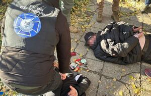 Задержанным выдвинуты подозрения по трем статьям Уголовного кодекса Украины