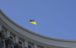 В результате полномасштабного вторжения Украина не может полностью выплачивать свой государственный долг