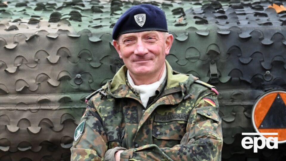 Зандрарт вважає, що РФ уже почала й далі відновлюватиме свої можливості окремо від війни в Україні