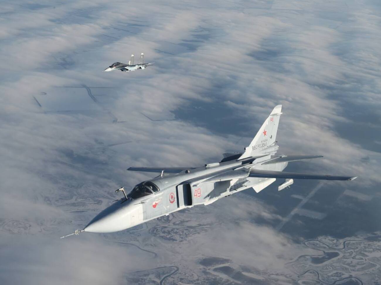 Российский Су-24М под прикрытием Су-30СМ пытался нанести ракетно-бомбовый удар по югу Одесской области, отметил Олещук