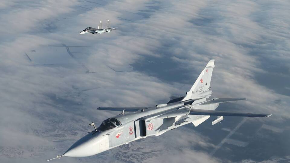 Российский Су-24М под прикрытием Су-30СМ пытался нанести ракетно-бомбовый удар по югу Одесской области, отметил Олещук