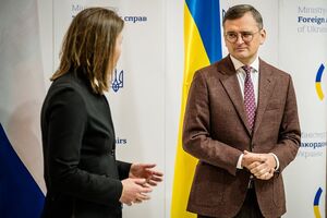 Нидерланды будут поддерживать решение о начале переговоров с Украиной о членстве в ЕС, отметил на пресс-конференции с Ханке Брюинс Слот Кулеба