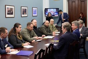 На встрече говорили о военной помощи США и санкциях