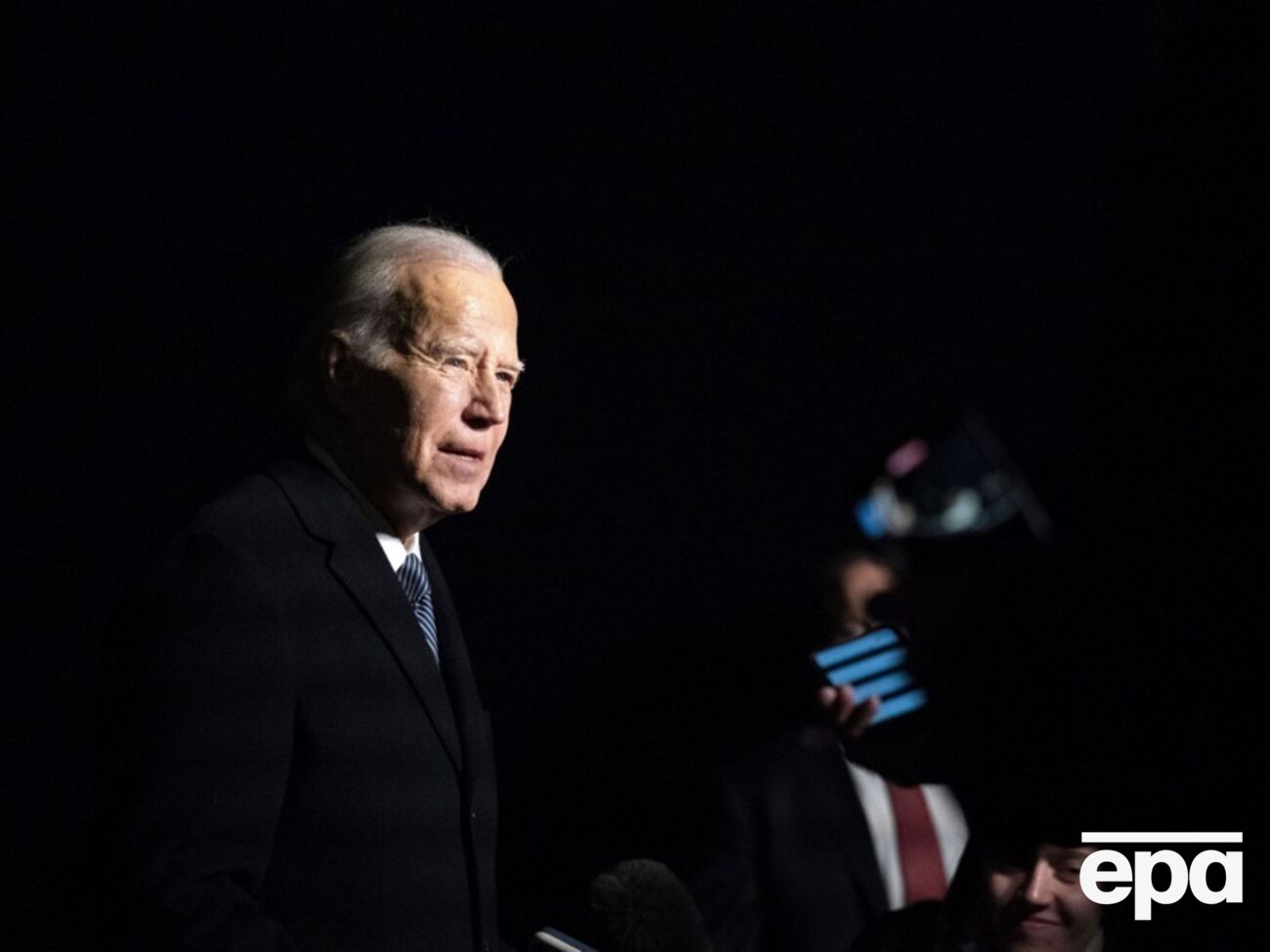 Байден: Трамп висувається, і я повинен