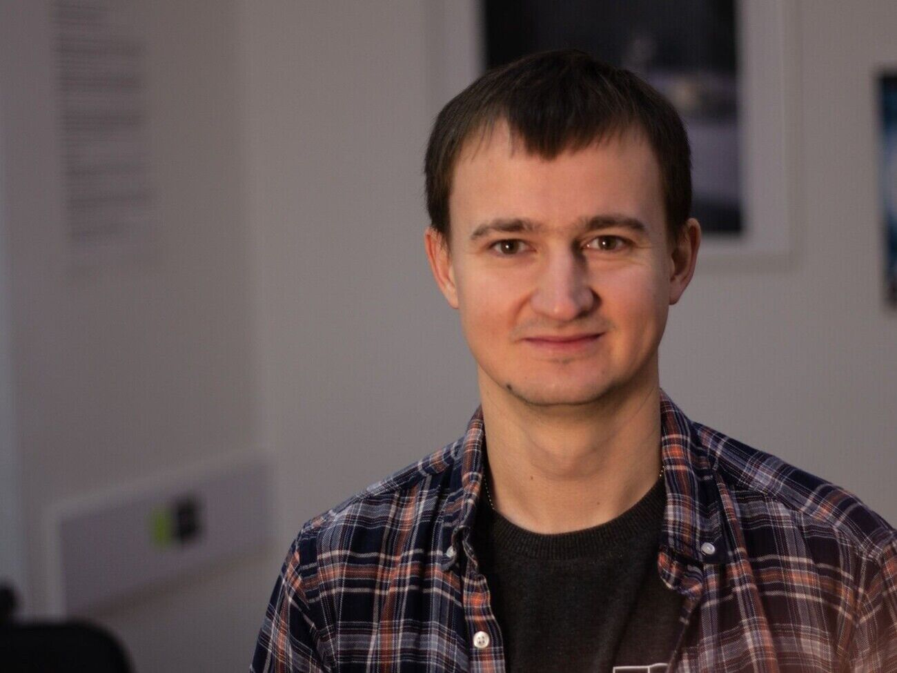 По словам Чмута, он много денег тратит на своего питомца – кошку по кличке Булка