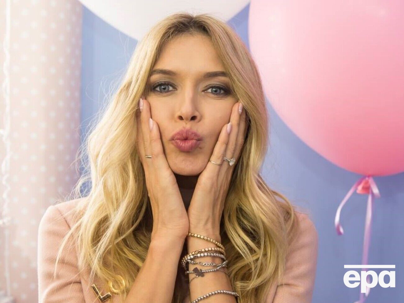 Брежнєва до широкомасштабного вторгнення країни-агресора РФ жила і працювала в Росії