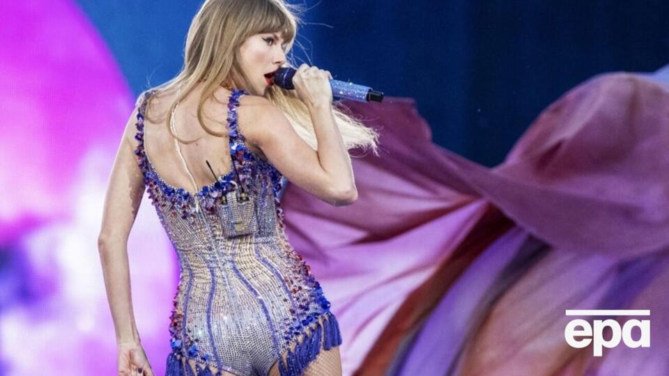 Свіфт є багаторазовою лауреаткою премій "Греммі", "Еммі", American Music Awards, Billboard Music Awards, Country Music Association Awards та Academy of Country Music