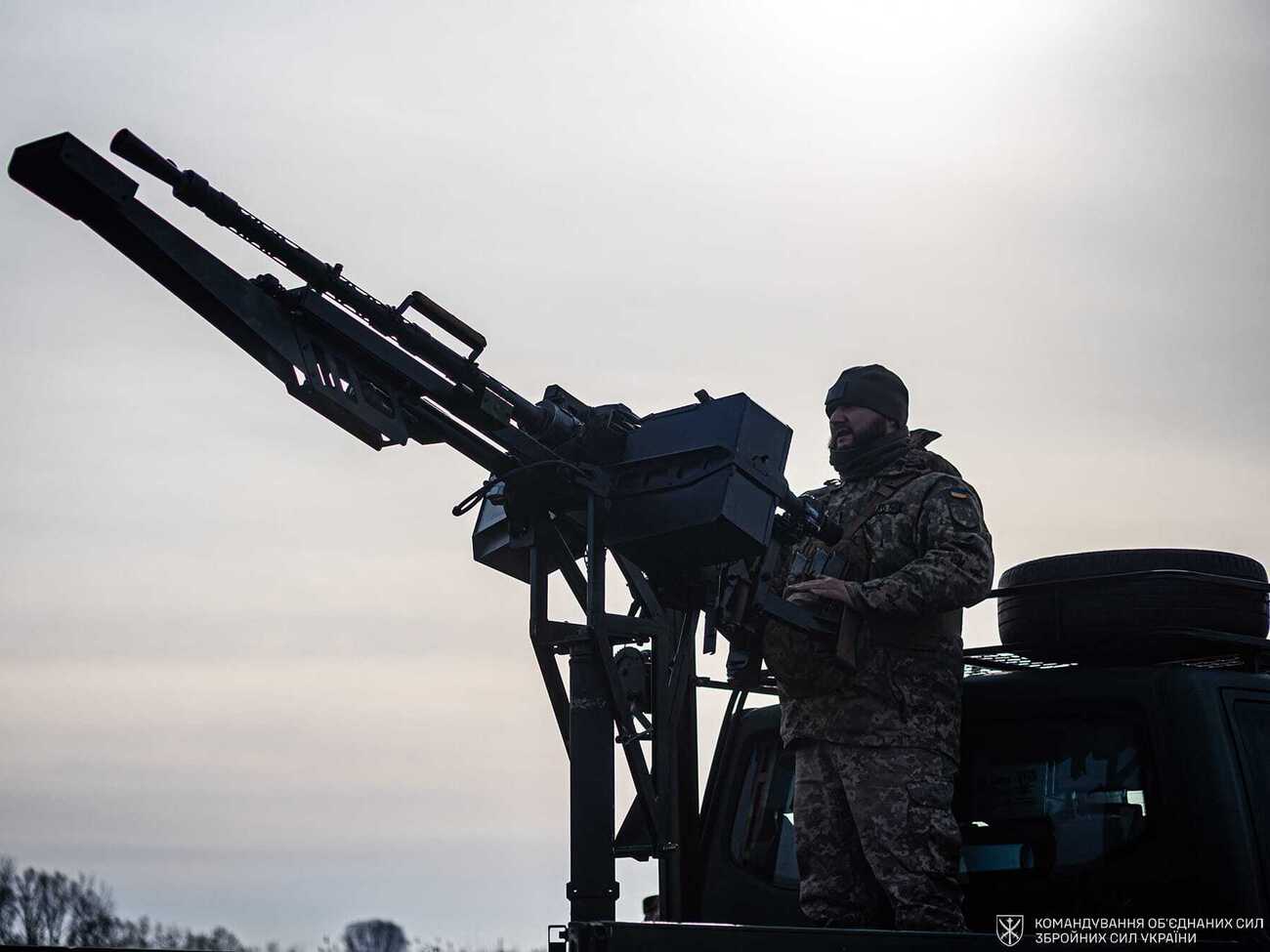 Украинским военным удается отбивать большую часть дроновых атак врага, отметили в разведке