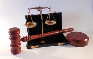Другого підозрюваного взяли під варту в суді, зазначили в САП