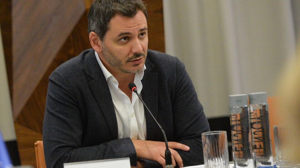 Чернєв: Ця публічна сварка має бути припинена, а всі проблеми в армії повинні вирішуватися в кабінетах, подалі від вух ворога