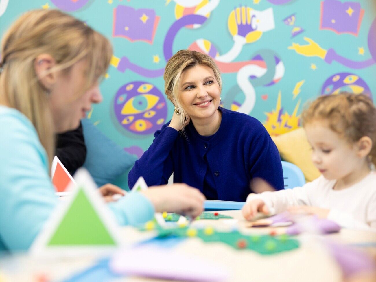 Зеленская: Поздравляю с Днем ​​святого Николая всех детей и близких. Пусть вам будет тепло и радостно вместе, пусть так будет всегда и никакие испытания этому не помешают