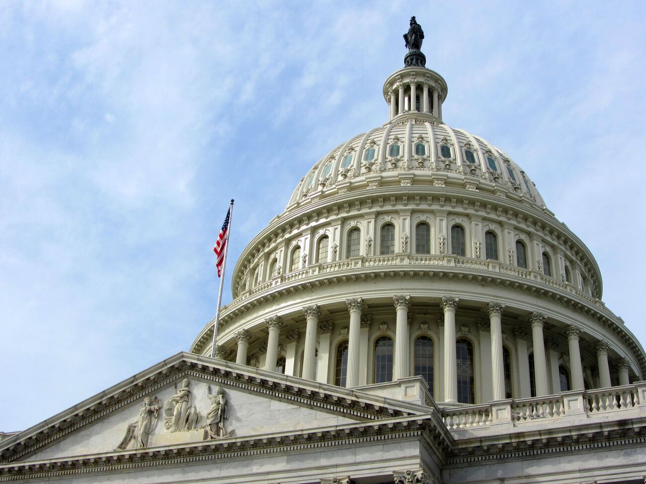 Законопроєкт про допомогу Україні заблокували у Сенаті США