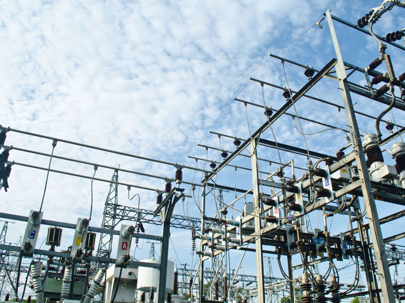 Через обстріли й похолодання в Україні дефіцит електроенергії