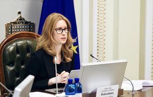 Сложности с обеспечением выплат могут начаться в январе, считает нардеп